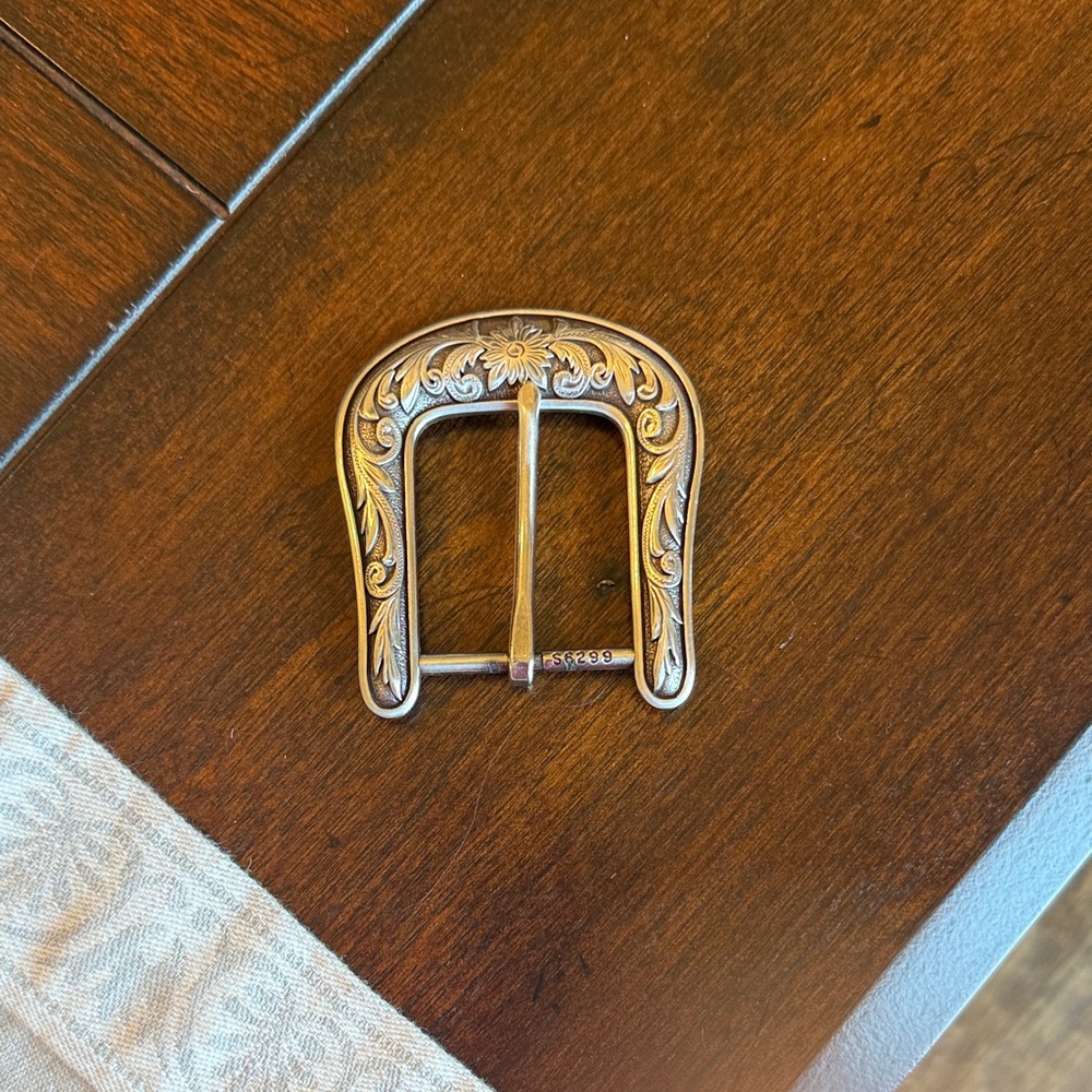 Ornate Floral Engraved Belt Buckle in Gold Tone